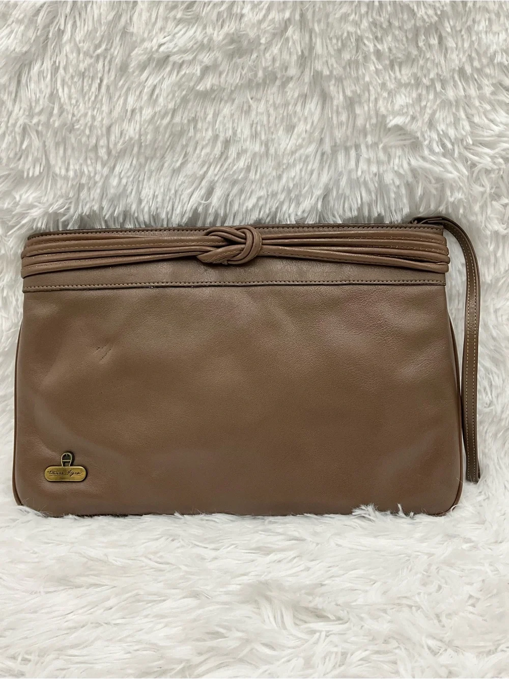 Vintage Etienne Aigner Brown Leather Wristlet Clutch Purse Knot Trim
